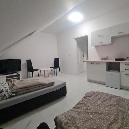 Апартаменты Rmf Naworol 10,,,, Wjazd Od Nr 6 Щецин Экстерьер фото